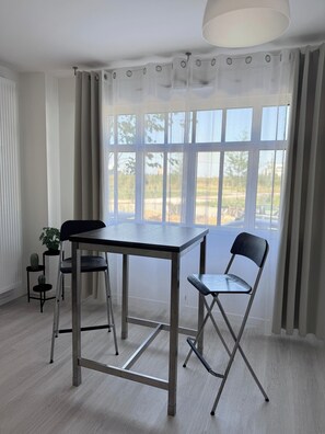 Dining - Vrbo Property (Chessy)