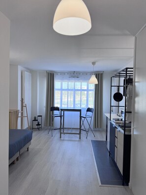 Room - Vrbo Property (Chessy)