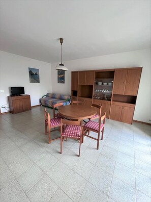 Dining - TRILO GIULY SIROLO - In the center, with terrace and garage (Sirolo)
