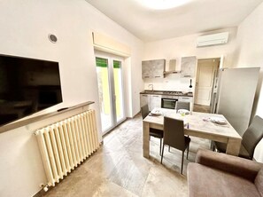 Dining - Brand new one-bedroom apartment with terrace (Numana)