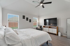 Room - Peaceful OKC Retreat Near Airport-Feels Like Home (Oklahoma City)
