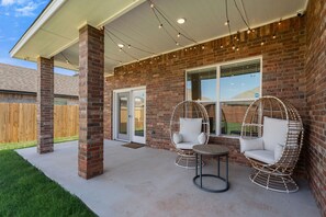 Terrace/patio - Peaceful OKC Retreat Near Airport-Feels Like Home (Oklahoma City)