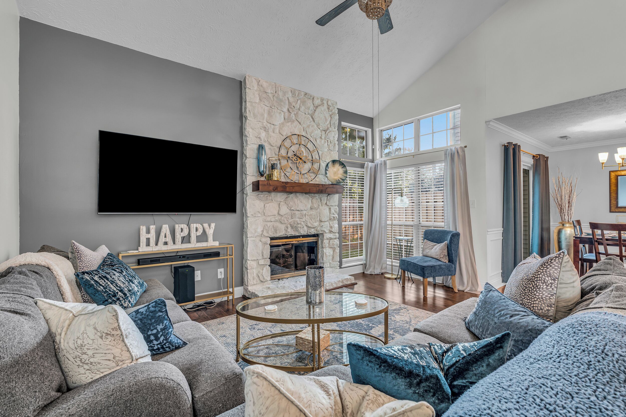 Centrally Located Retreat - Carmel, IN