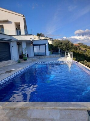 Pool - Wonderful and chic villa for 6 people with swimming pool (LES ISSAMBRES)