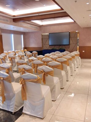 Meeting facility - Kottayam Grand Hotel -Convention Centre (Arpookara)