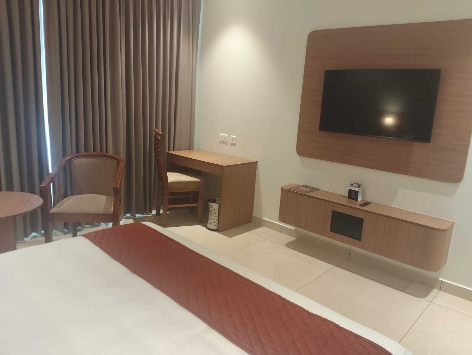 Classic Double or Twin Room, Garden View