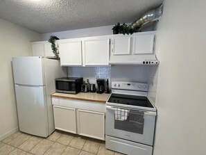Private kitchen - one bedroom apartment (Calgary)
