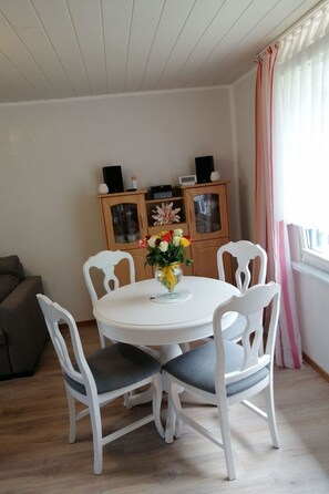 Dining - Ferienbungalow auf Gartengrundstück by Interhome (Bad Doberan)