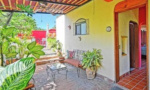 Terrace/patio - Suite Steps from Malecon, Beach Dining Stripe (La Paz)