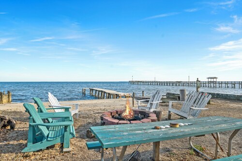 Fabulous 5-bedroom house with AC in charming Port Republic. Walk to water/trail