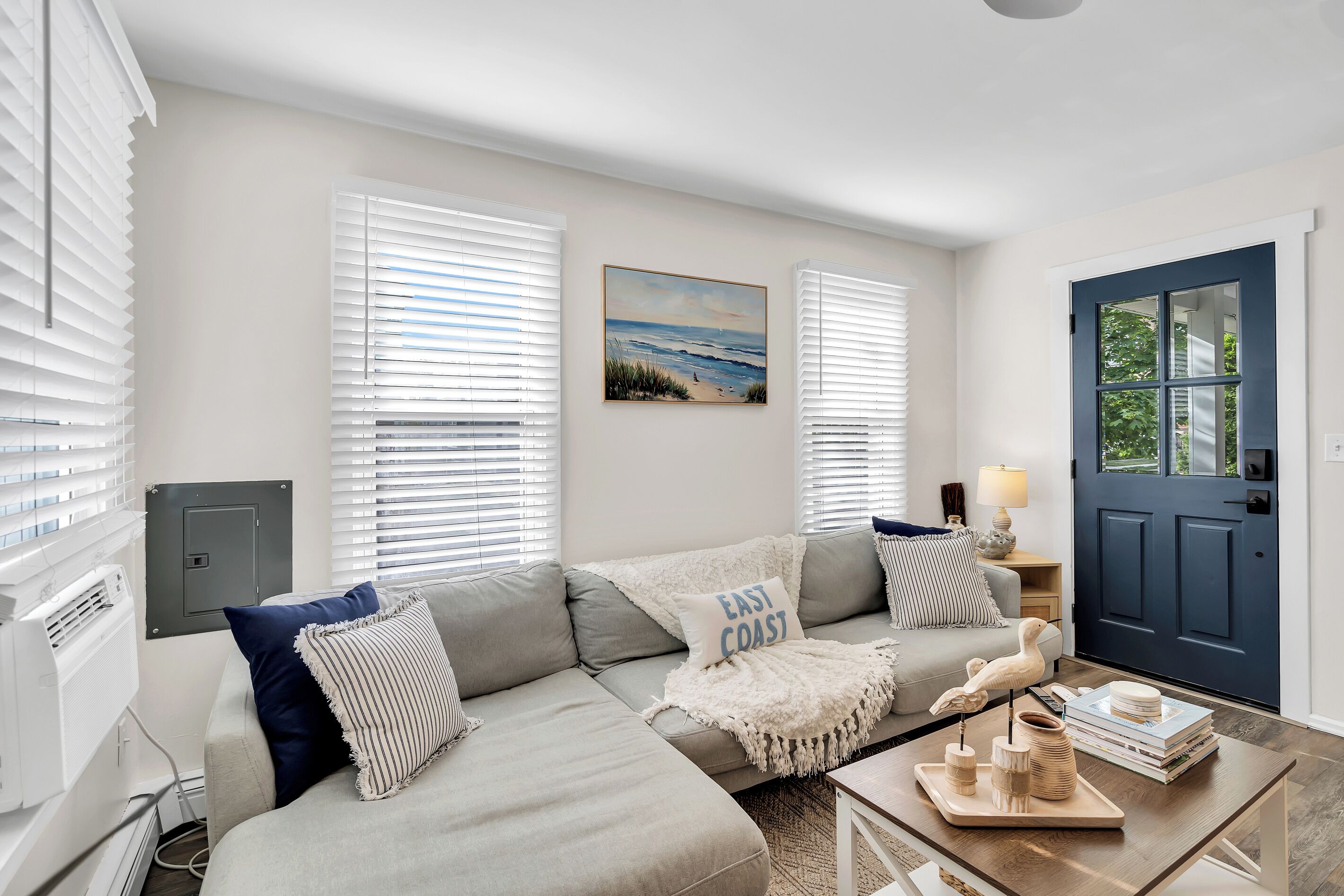 Smart TV, fireplace, offices
