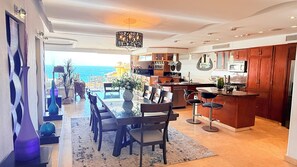 Dining - Luxury penthouse in Medano Beach with private swimming pool (Cabo San Lucas)