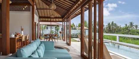 别墅, 2 间卧室, 私人游泳池 | 室外用餐