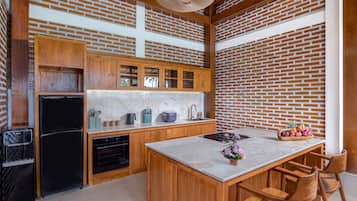 Biệt thự, 2 phòng ngủ, phòng tắm riêng | Bếp riêng