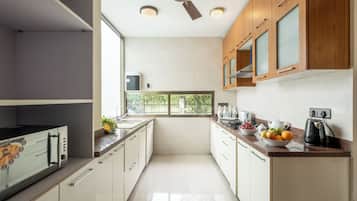 Villa, balkong, strandutsikt | Eget kjøkken