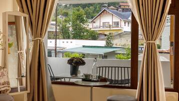 Deluxe Room | Premium bedding, free minibar items, blackout curtains, soundproofing