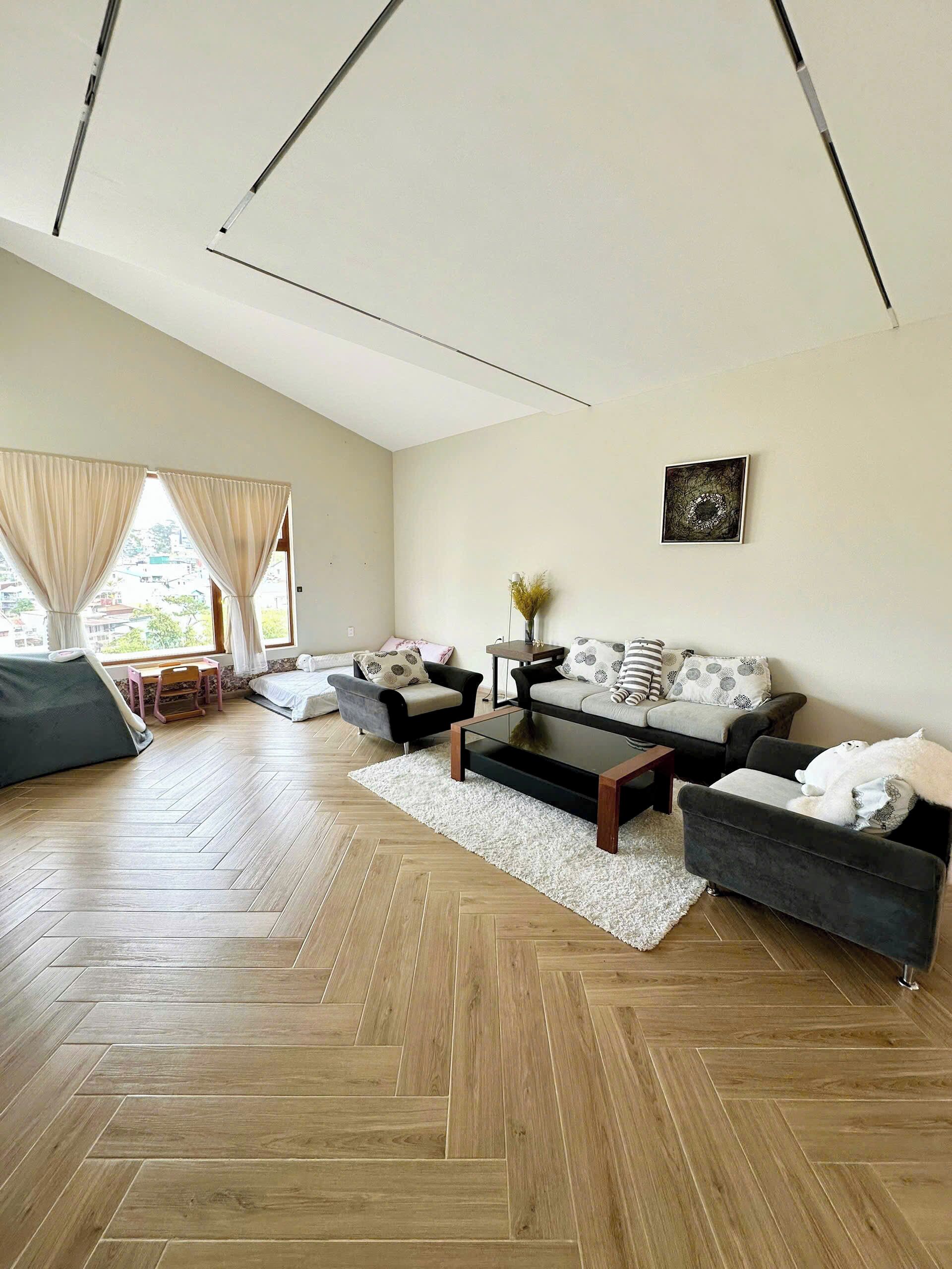 Familie appartement, uitzicht op tuin | Woonruimte