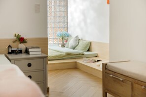 Premium bedding, free minibar items, blackout drapes, soundproofing - Lacle- BB's Garden (Da Lat)