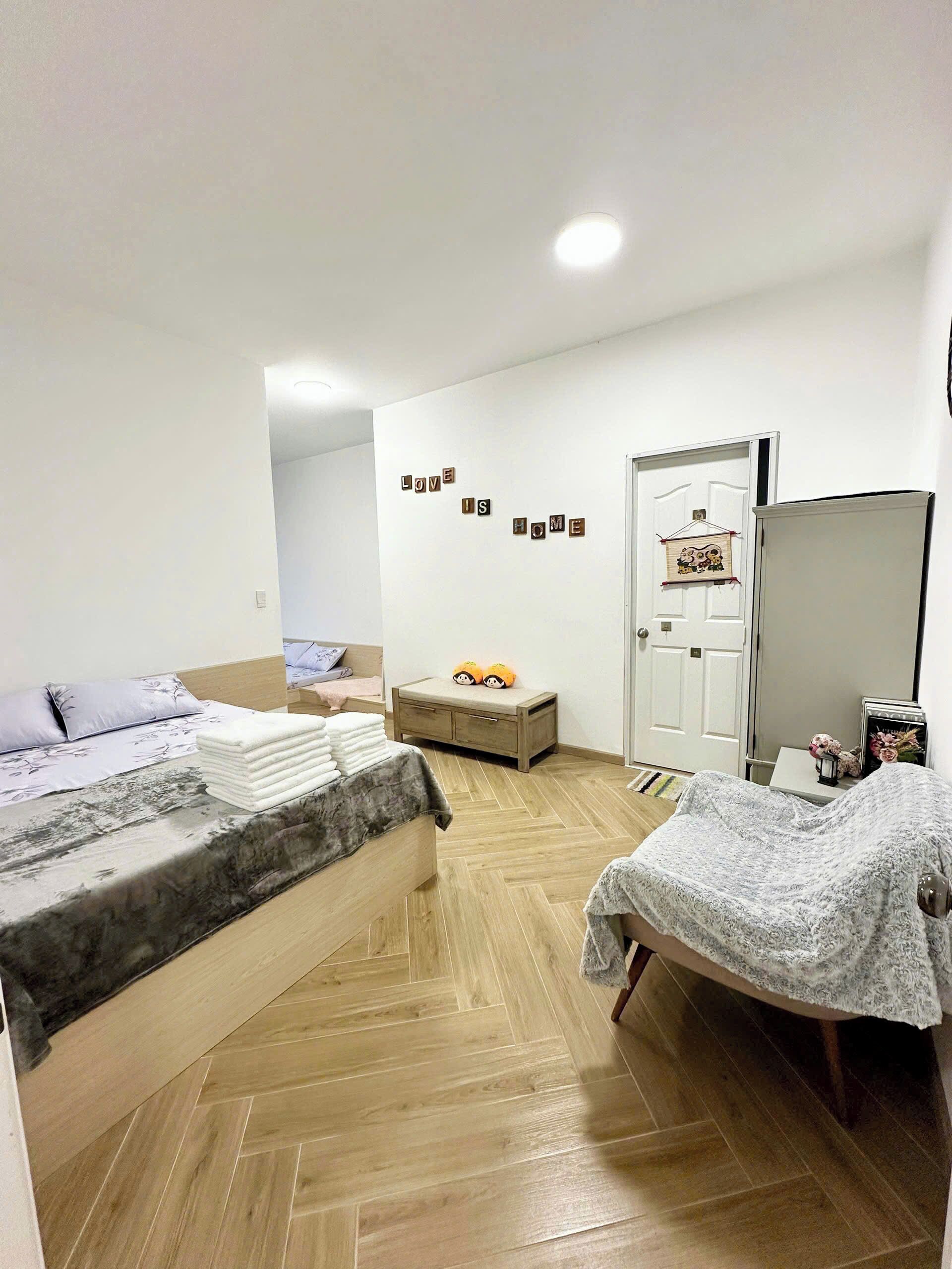 Familielejlighed - udsigt til have