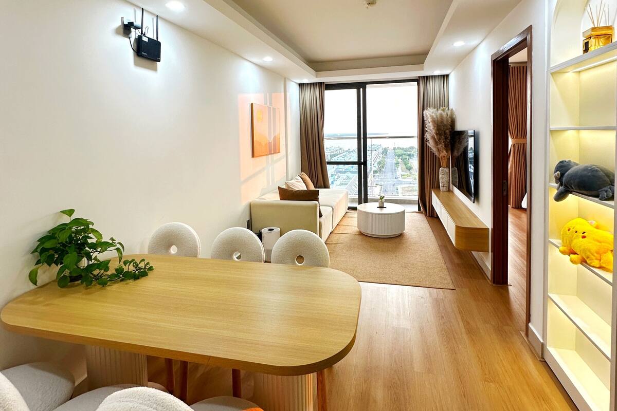 Design Condo, Balcony, Ocean View | Living area