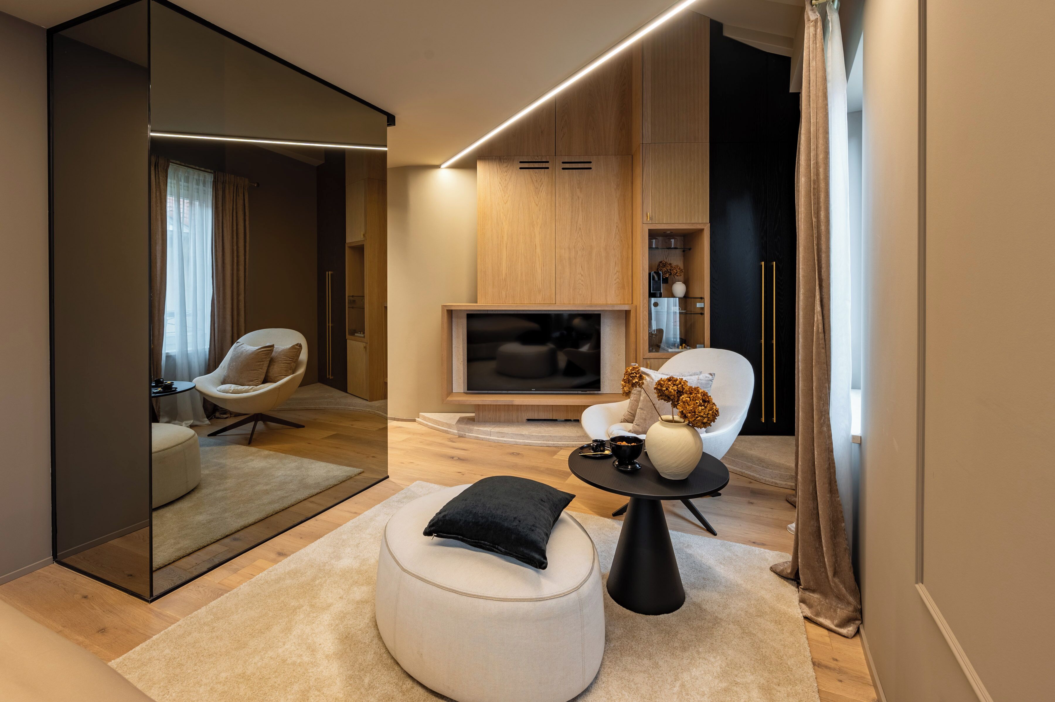Habitación de lujo | Área de sala de estar | Piso con calefacción 