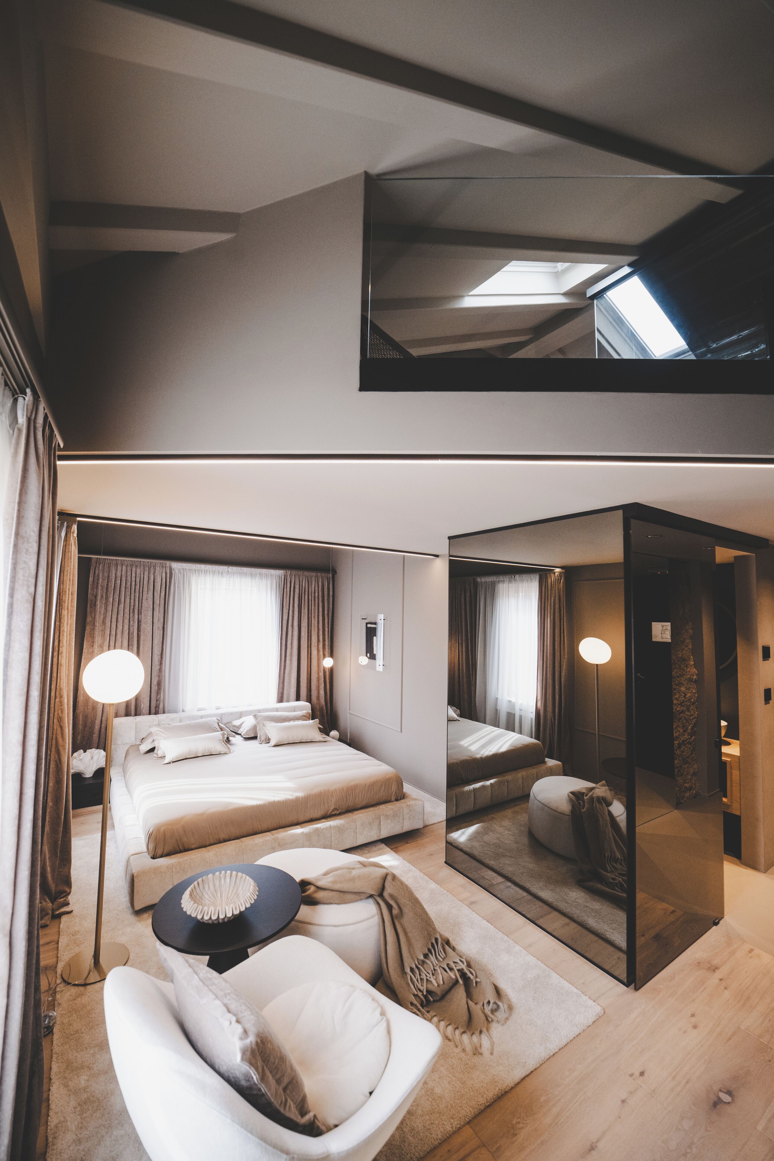 Luxury Room, City View