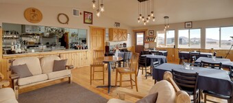 Scenic & Unique Country Retreat in Thermopolis!