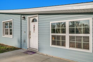 Exterior detail - 5 Mi to Dtwn Panama City! Family Haven w/ Patio (Panama City)