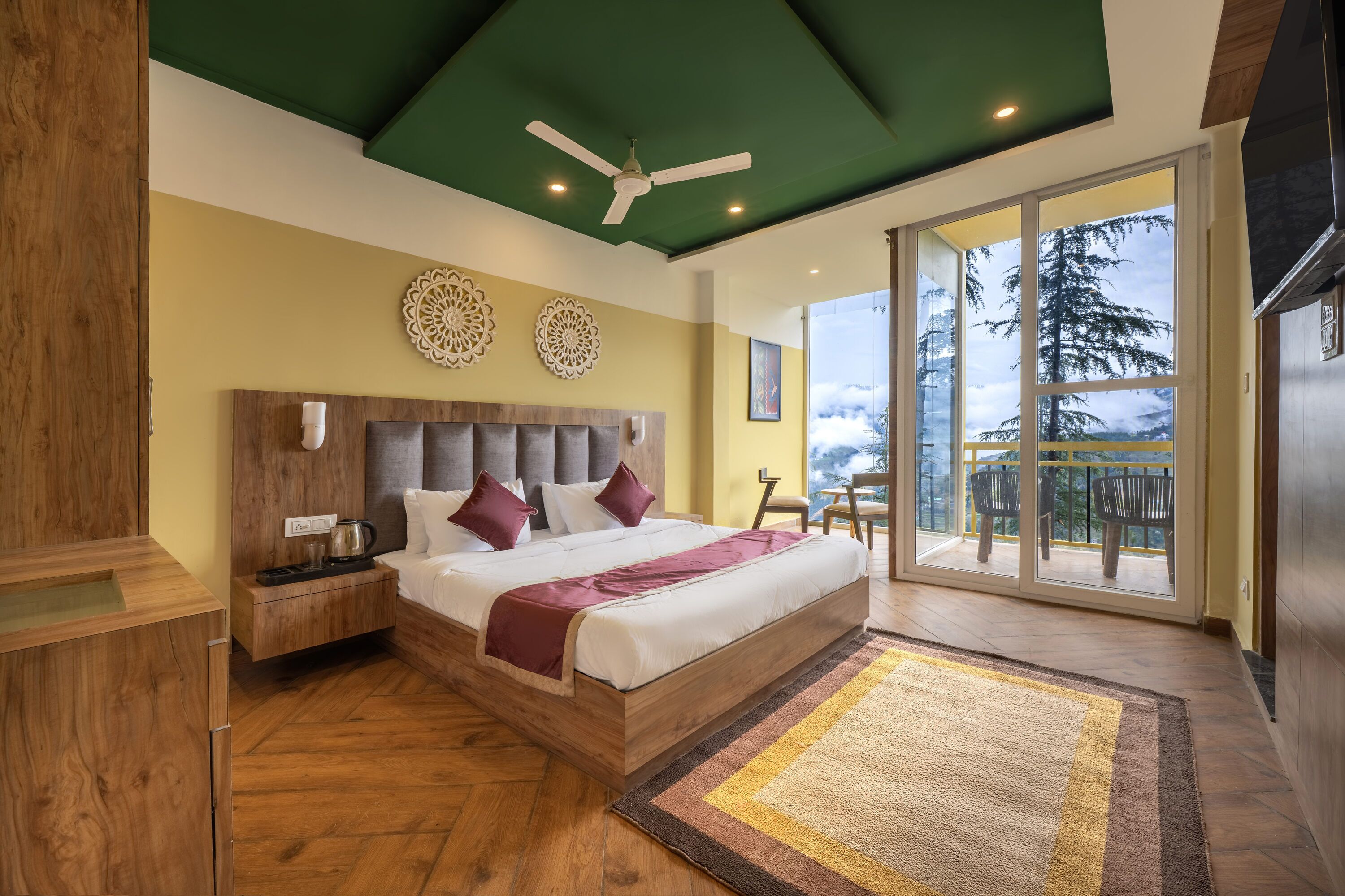 Habitación superior, balcón, vista al valle