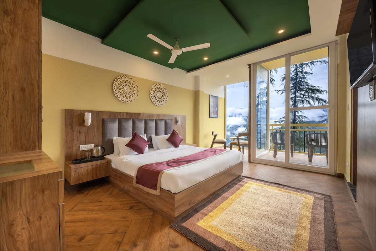 Habitación superior, balcón, vista al valle