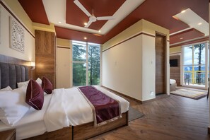 Habitación cuádruple familiar, balcón, vista al valle