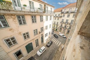 Exterior - GuestReady - Cosy Chiado retreat (Lisbon)
