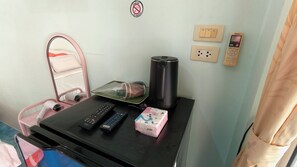 Standard Double Room, Garden View | Bahagian dalam