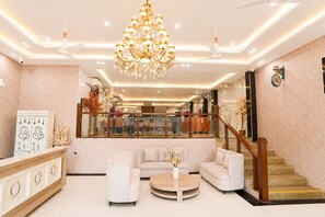 Lobby - Country Inn Rishikesh (Rishikesh)