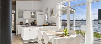 Luxury Lakeside Retreat