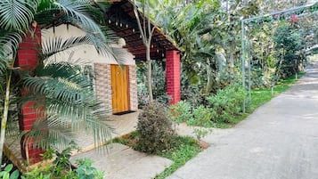 Traditional Cottage | Property grounds