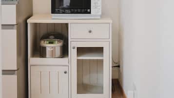 Premium Room, Mountain View | Microwave