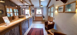 Comfort Apartment, 2 Bedrooms | Reception - Beautiful Lodging in the Alps Near Bayrischzell (Bayrischzell)