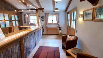 Comfort-Apartment, 2Â Schlafzimmer | Rezeption