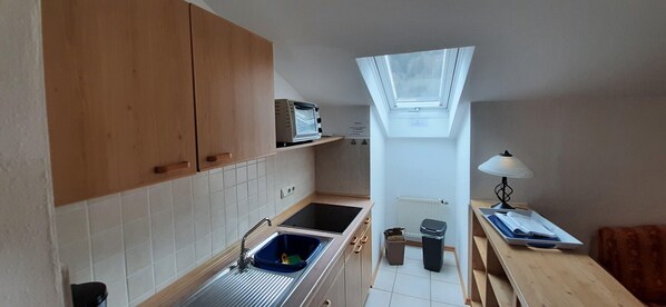 Apartamento Confort, 2 habitaciones | Cocina privada | Frigorífico, horno, lavavajillas y cafetera o tetera