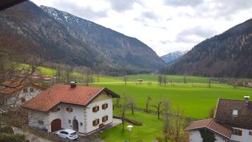 Comfort-Apartment, 2 Schlafzimmer | Blick von der Unterkunft