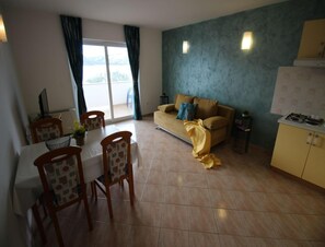 Comfort Apartment, 3 Bedrooms | Dining - Comfortable Croatian Couple Retreat (Novalja)