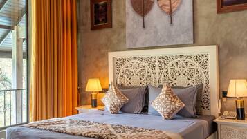 Chambre Double « Premier », balcon, vue fleuve | Coffres-forts dans les chambres, bureau