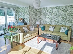 Living area - 4 bedroom accommodation in Waxham (Waxham)