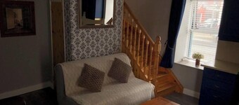 Charming 1-Bedroom Apartment with Jacuzzi in Johnstown