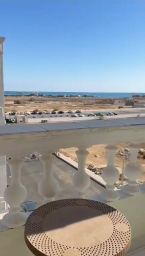 Property grounds - spacious 2 bedrooms apartment  (Hurghada)