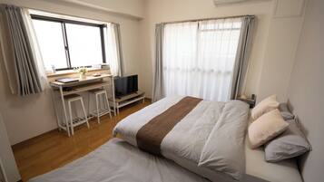 1 bedroom, desk, iron/ironing board, free WiFi