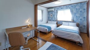 5 bedrooms, desk, free WiFi, bed sheets - Entire building available for rent 5LDK ideal f / Miyakojima City Okinawa (Miyakojima City)