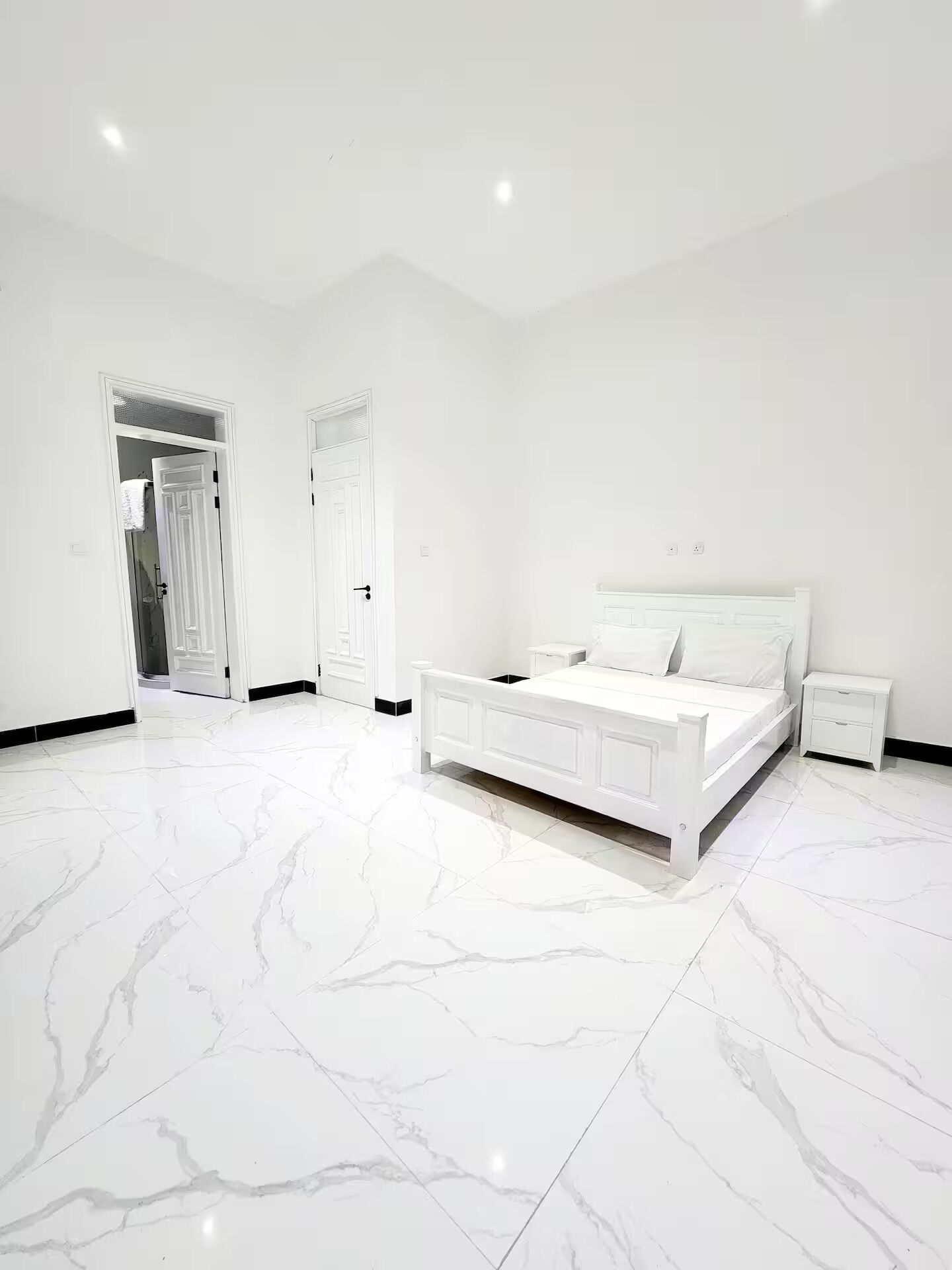 5 bedrooms, WiFi, wheelchair access