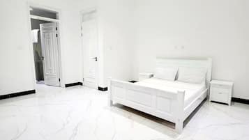 5 bedrooms, WiFi, wheelchair access